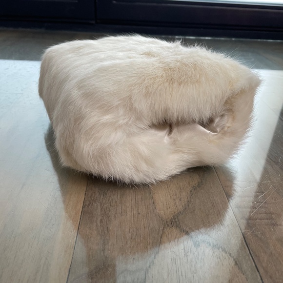 Excellent Condition Vintage, Real Fur Hand Muff - Picture 8 of 9